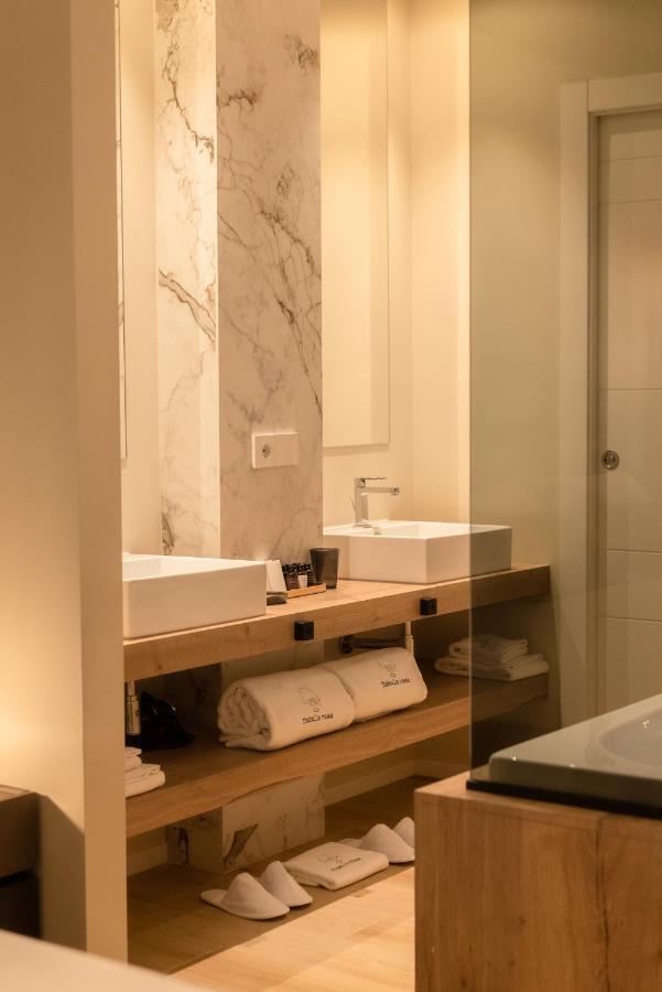 בארי 'Tabula Rasa Exclusive Rooms' מראה חיצוני תמונה